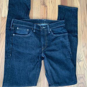 listing-status-banner